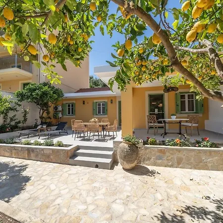 Eleni's With Stunning Sea View *